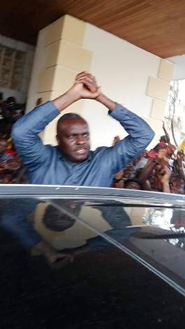 Ibori’s first shocker, enters Oghara through Benin Airport after political Chieftains waited in vain at Osubi Airstrip
