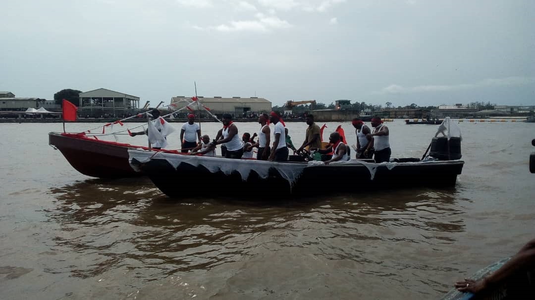 Ugborodo Community scale up protests against Chevron after Okowa’s intervention, chant war songs