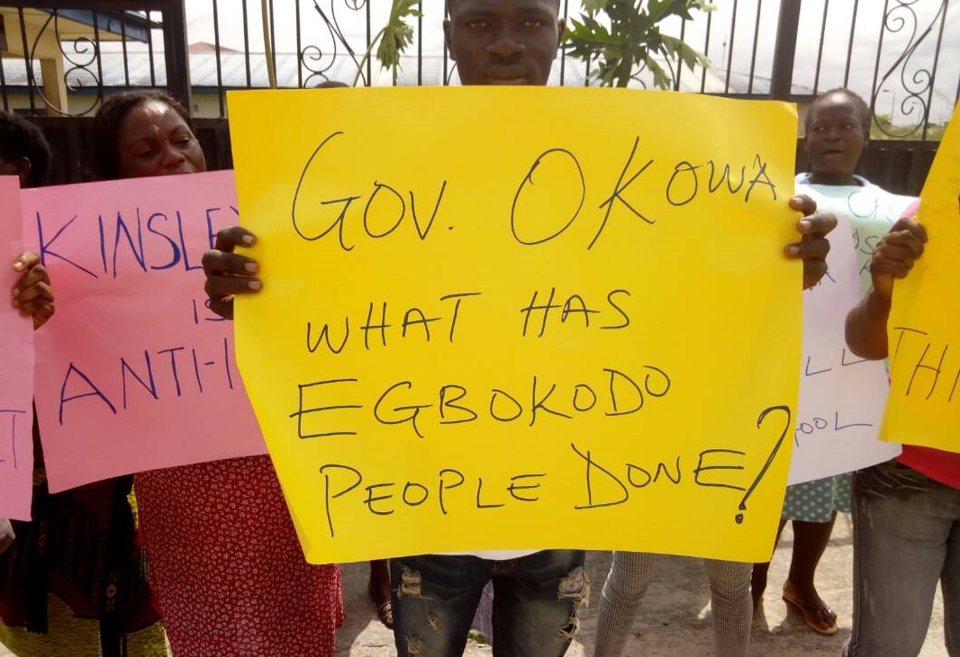 Warri Community protests Okowa’s closure of UNDP skills’ acquisition centre