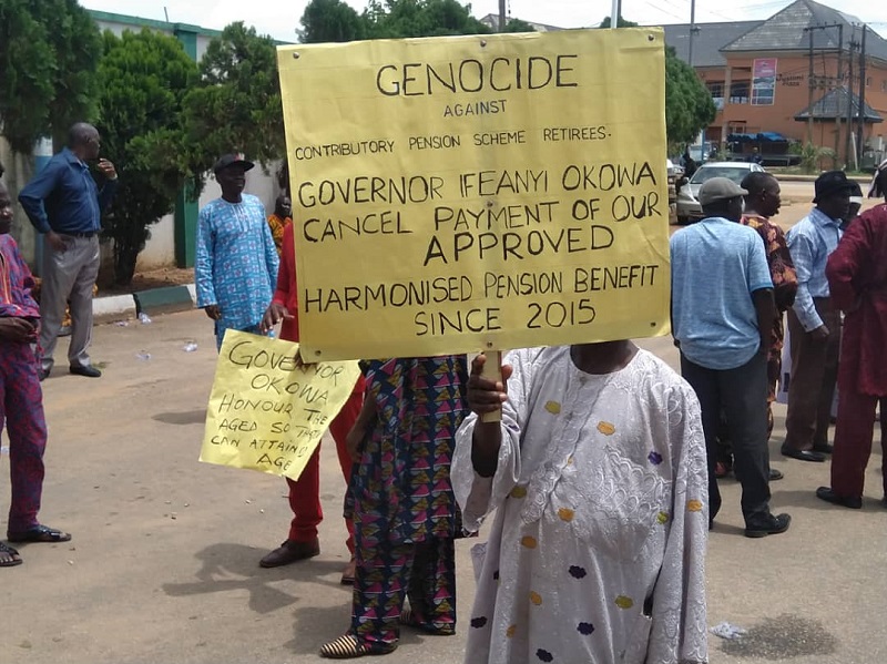 Breaking: Pensioners protest as Okowa addresses the media at Asaba