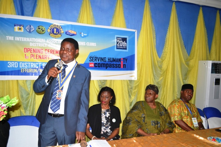 Monarch, Council Bosses, Journalist get award for selfless service
