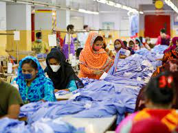 Increase in Bangladesh's garment exports of earnings bears 'good news' at this time of dollar shortage: The initiative must be continued