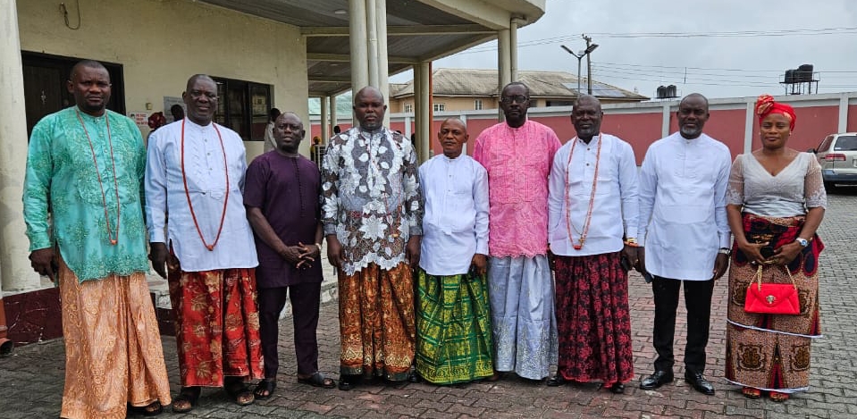 DESOPADEC Indigenous Contractors Visit Olu of Warri, Seek Royal Blessings