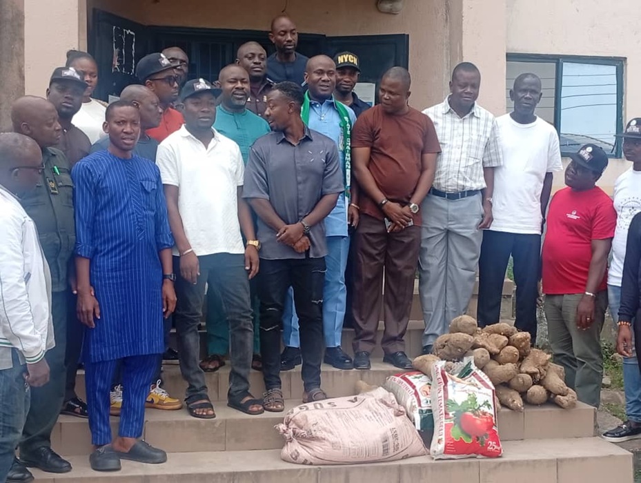 Delta: NYCN leadership gifts Comestibles to inmates of Warri Custodial Centre