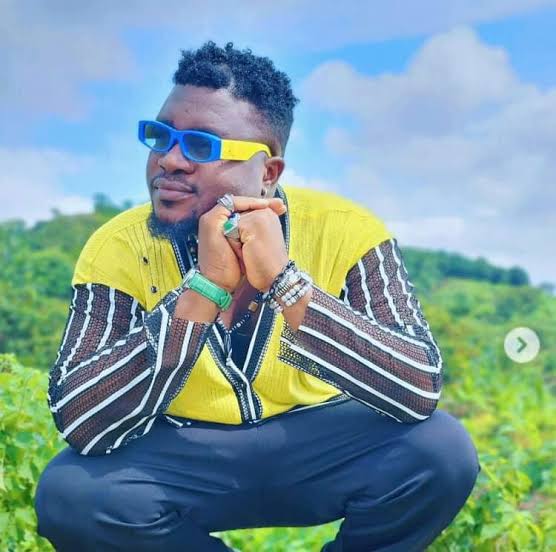 Music star Jumabee Hails Senator Karimi's Performance, Urges Continued Support from Kogi West Constituents