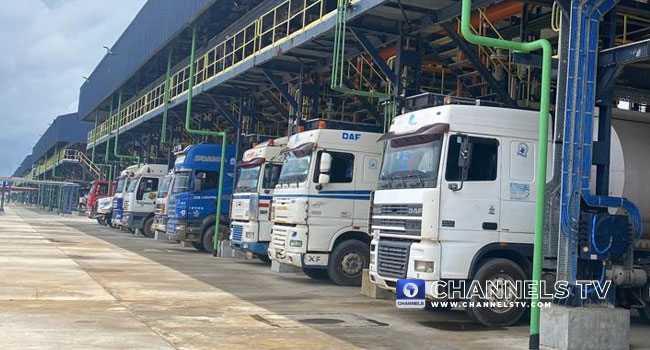 Dangote Refinery offers transport-free deliveries of PMS, Diesel. Aviation fuel to all marketers, petrol dealers