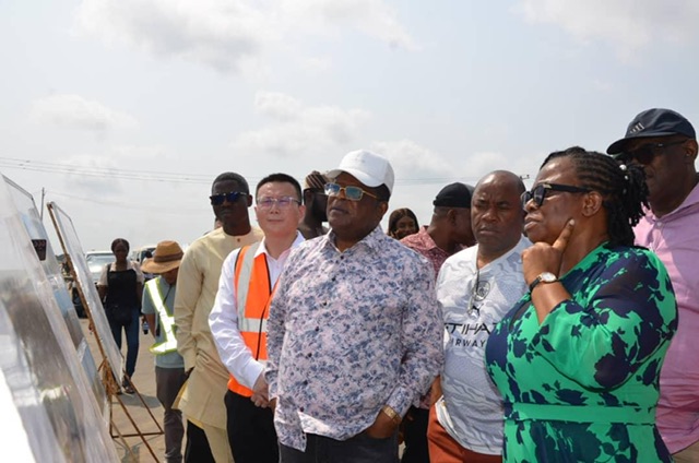 Umahi directs Federal Controllers of Works and Contractors to Mill, Overlay Roads that are stable