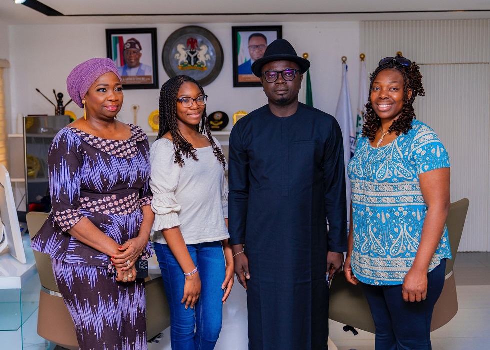 FG celebrates 12-year-old Shokunbi, who stormed the world with invention of air filtration system