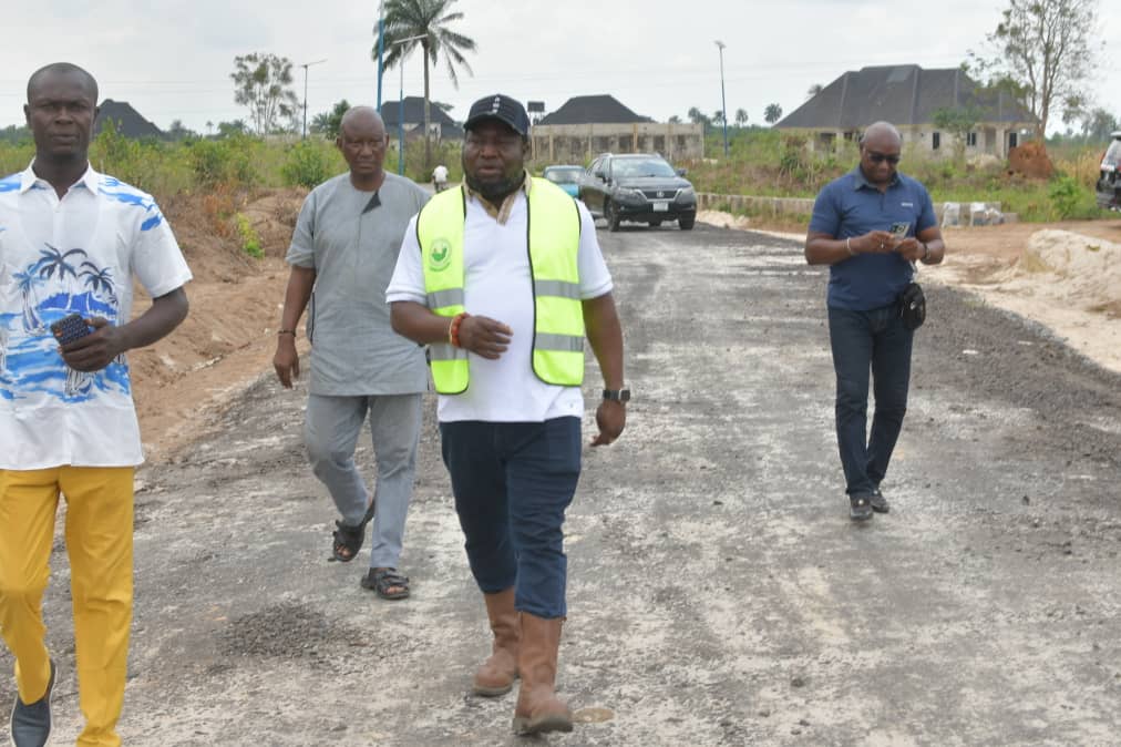 Egbo reviews DESOPADEC projects in Isoko North