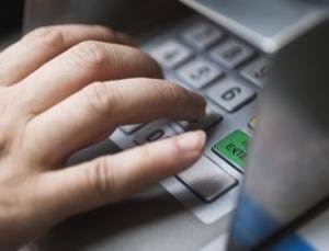 BEWARE: 15 COMMON WAYS BY WHICH FRAUDSTERS CAN GET YOUR PIN NUMBER