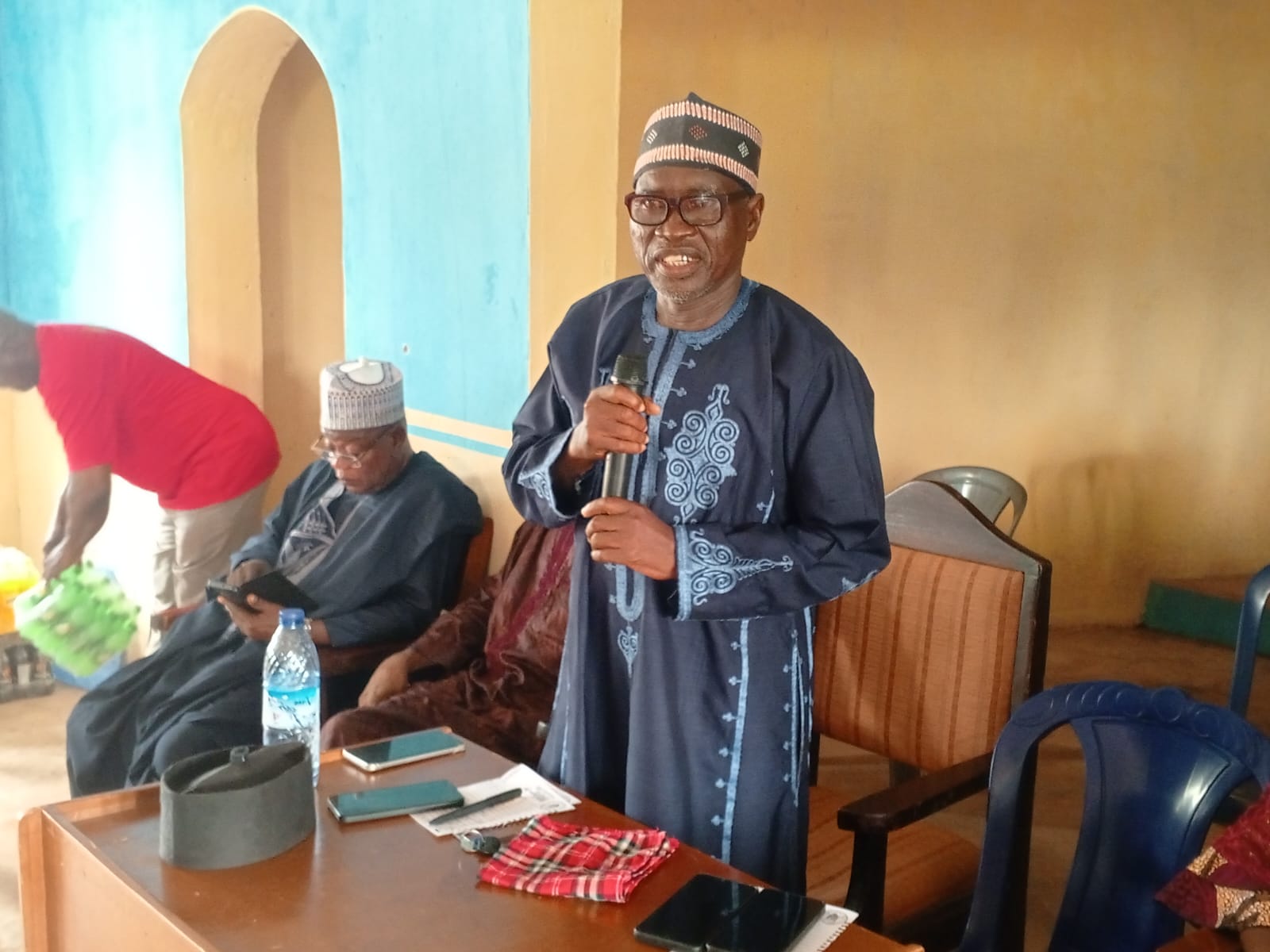 2027: Kogi SUBEB Secretary Adakeke Mobilises Mozum Residents for Continuous Voter Registration