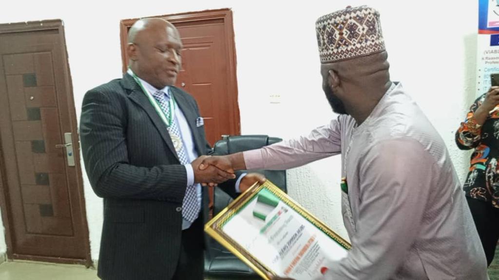 NANS honours Salem varsity VC with national outstanding award