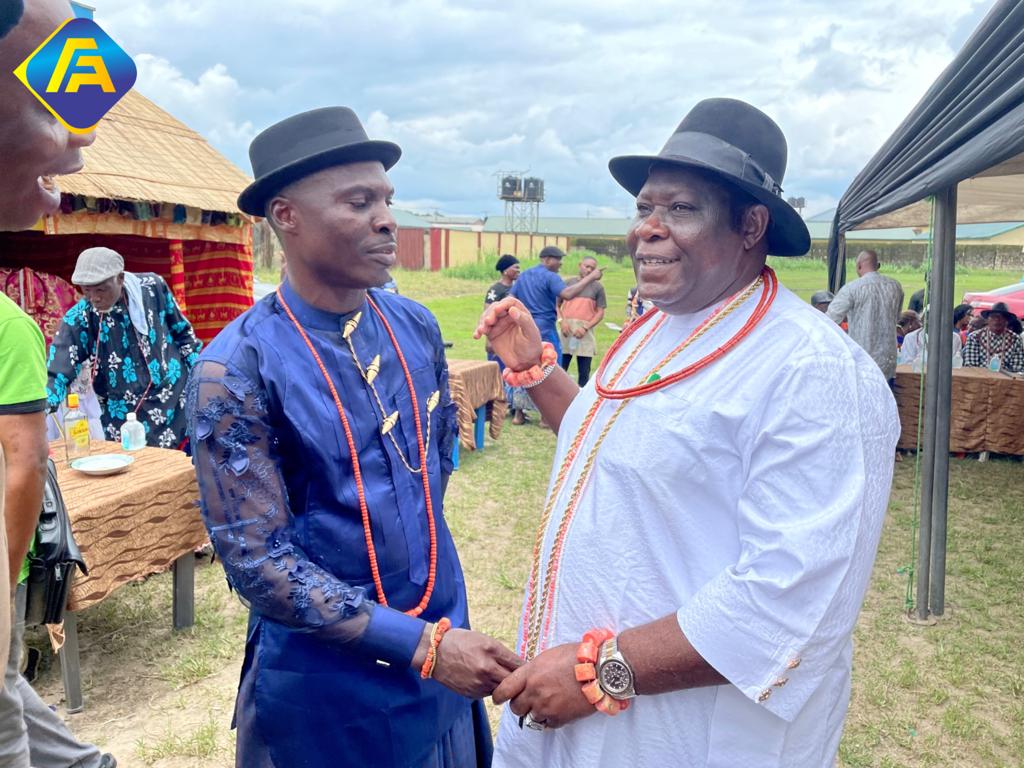 Political heavy weights, community leaders, congregate as Ekpemupolo buries elder brother, Omasanjuwa Nabiri