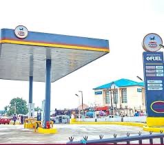 Just In : Dangote Refinery drops fuel price by N15, now N875 per litre