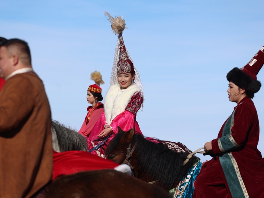 Xinjiang traditions: Endangered or a living legacy