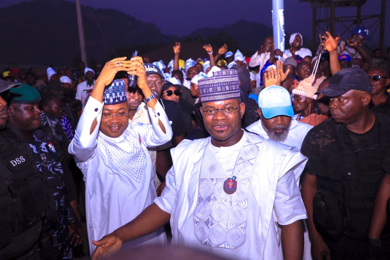 Huge Crowd Welcomes Governor Bello and Ododo In Country Home