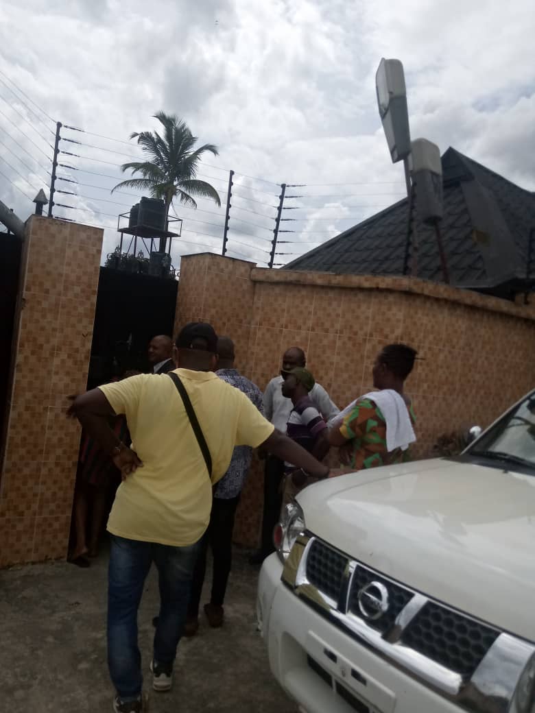 Just In: decomposing corpses of Pa. Joe Ayomike, Wife, allegedly found in their Warri residence