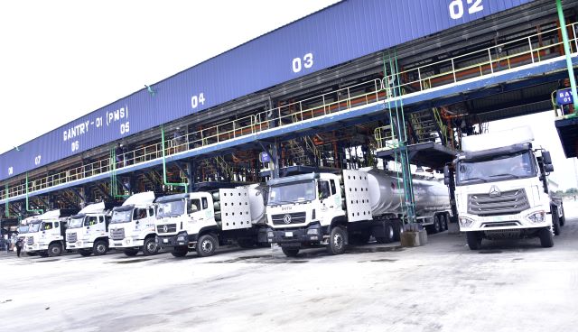 Dangote Refinery Commends Tinubu, Security Chiefs, Ministers for Averting PENGASSAN Disruption