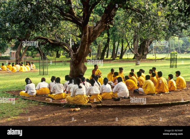 Shantiniketan: A Deep Shadow in the Realm of World Heritage