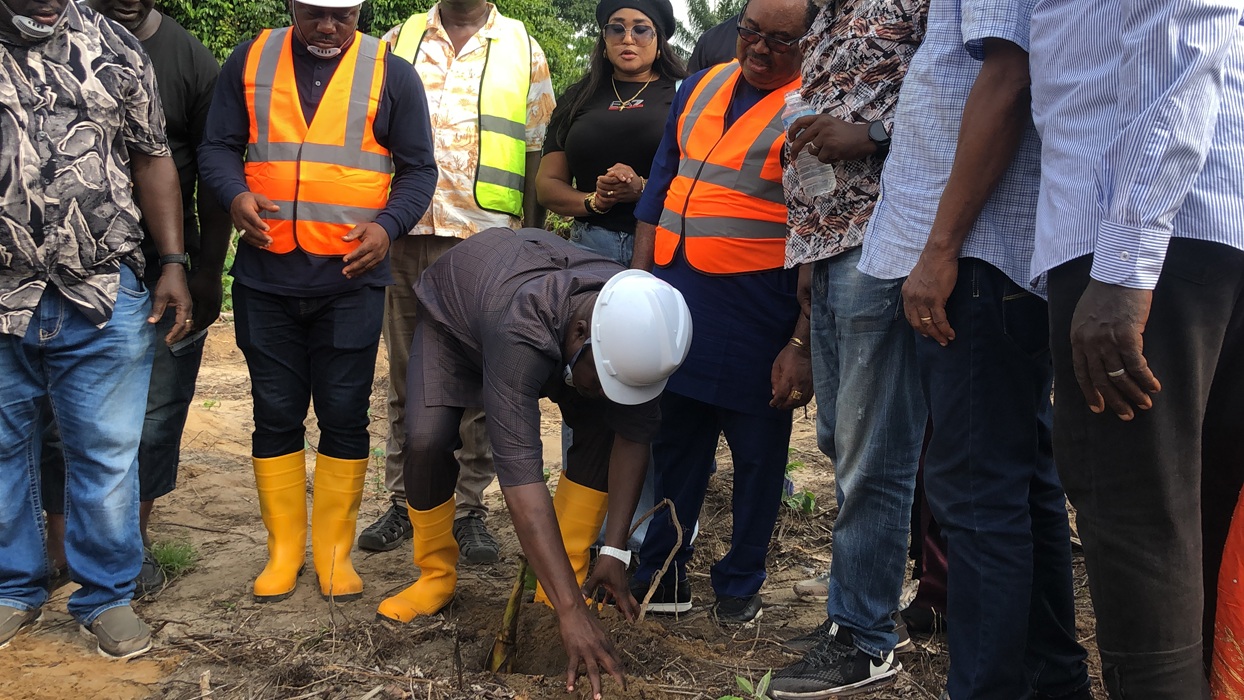 Warri: Agbateyiniro unwraps components of Farm Estate, creates Local Content Management