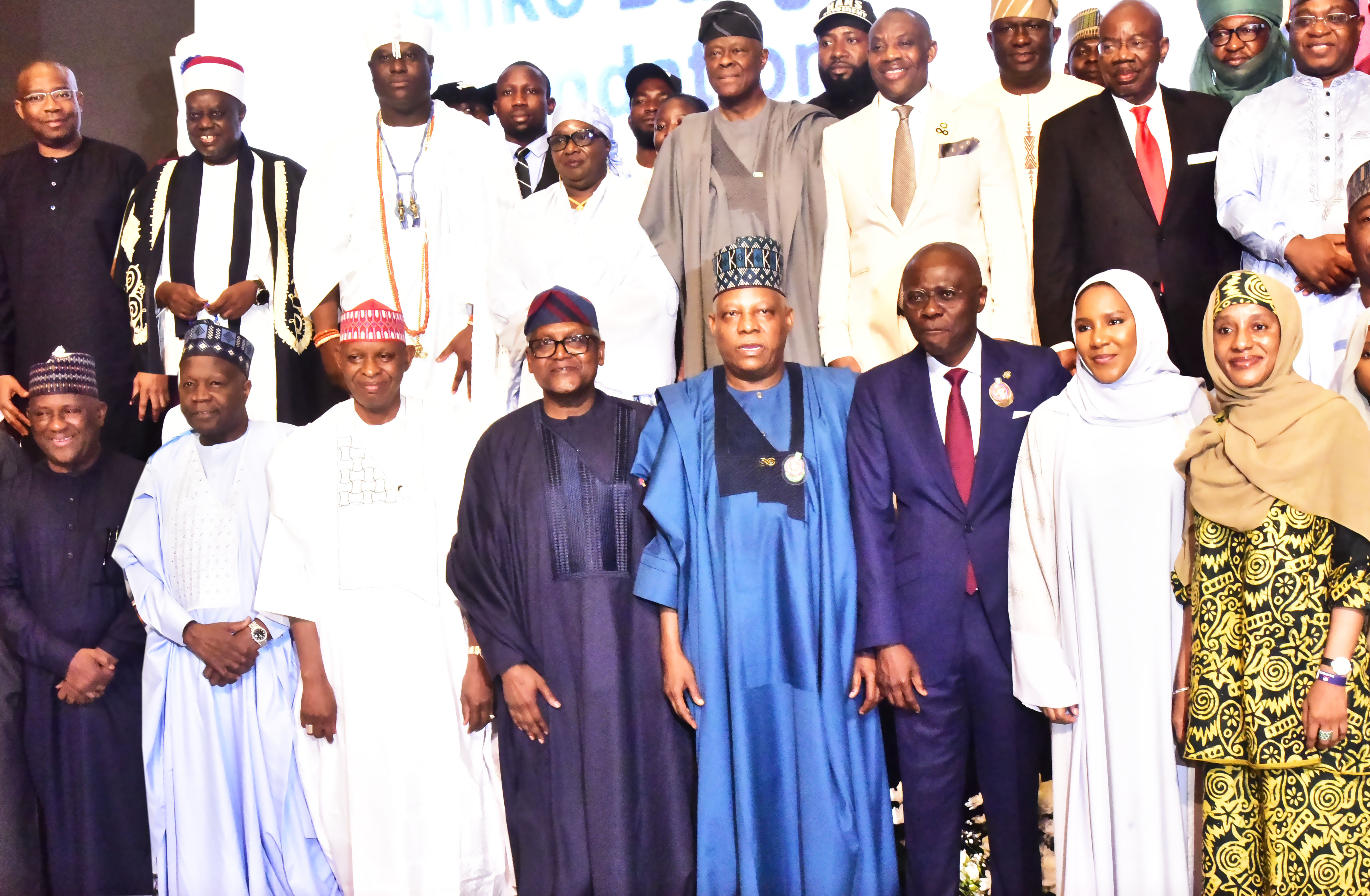 Dangote Unveils N1 Trillion Scholarship Scheme for 1.3 Million Nigerian Students