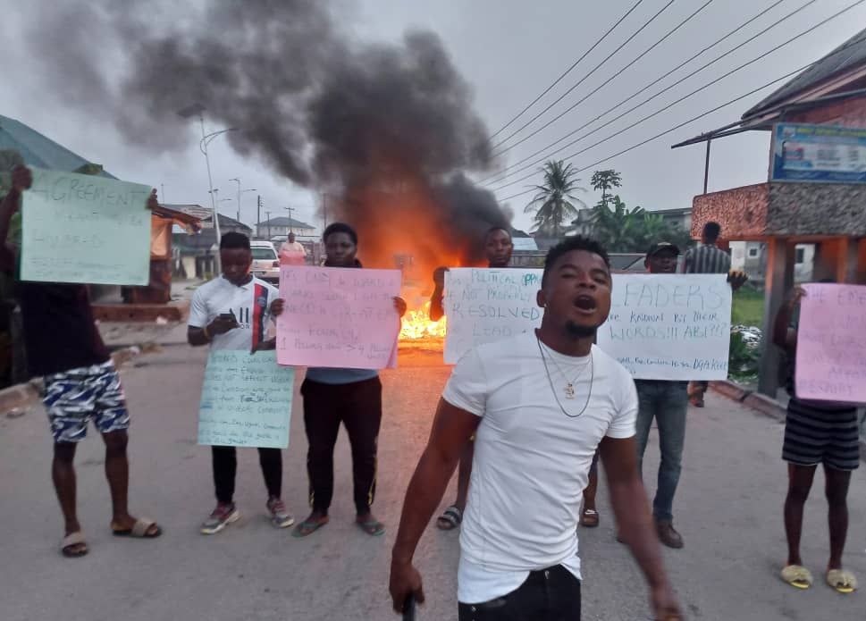 Ekurede / Ugbori Ward: This political oppression will lead to crisis, protesters warn PDP leaders