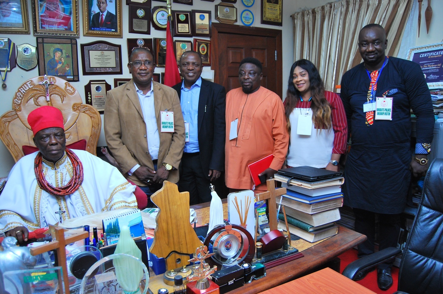 Heritage felicitates with Governor Okowa on birthday, visits Okpe Monarch