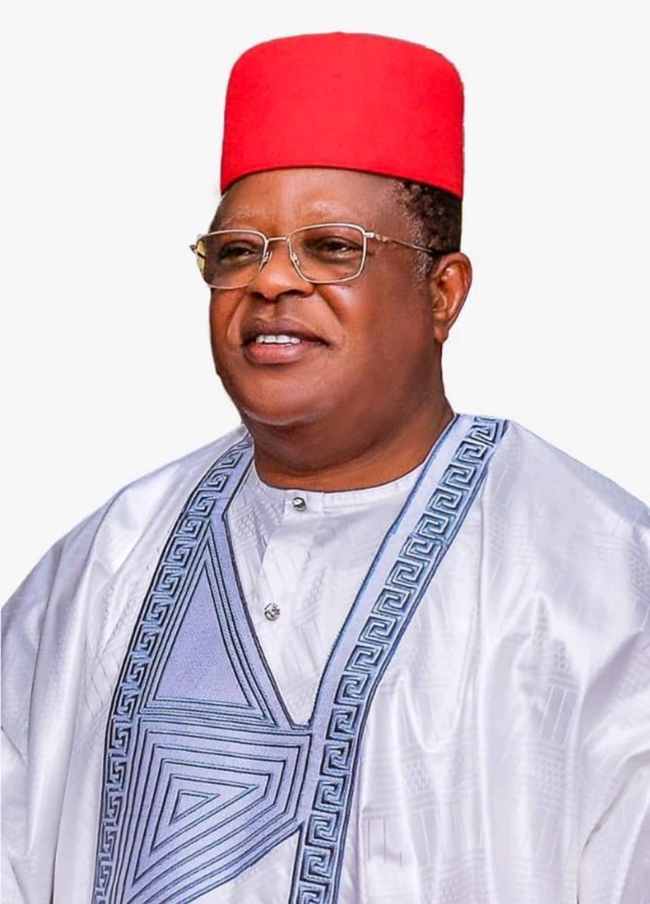 Peace  Mediator Laud  Umahi’s Commitment, Tasks Contractors Handling Federal Roads Projects