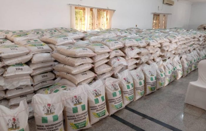 Minister distributes 4,000 bags of rice, fertilizer to Kogites