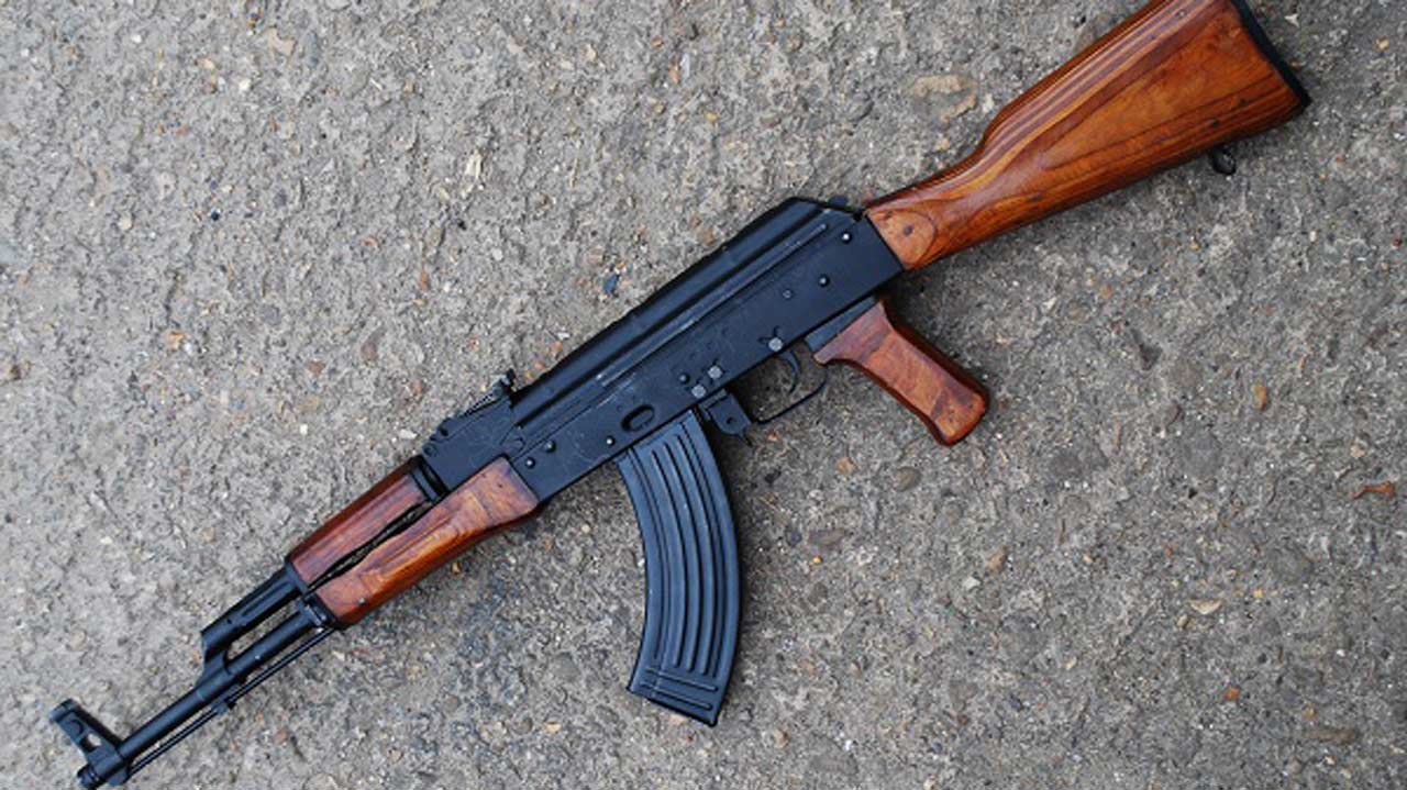 Breaking: Gunmen kill mobile policeman in Effurun, take away his AK 47 Riffle