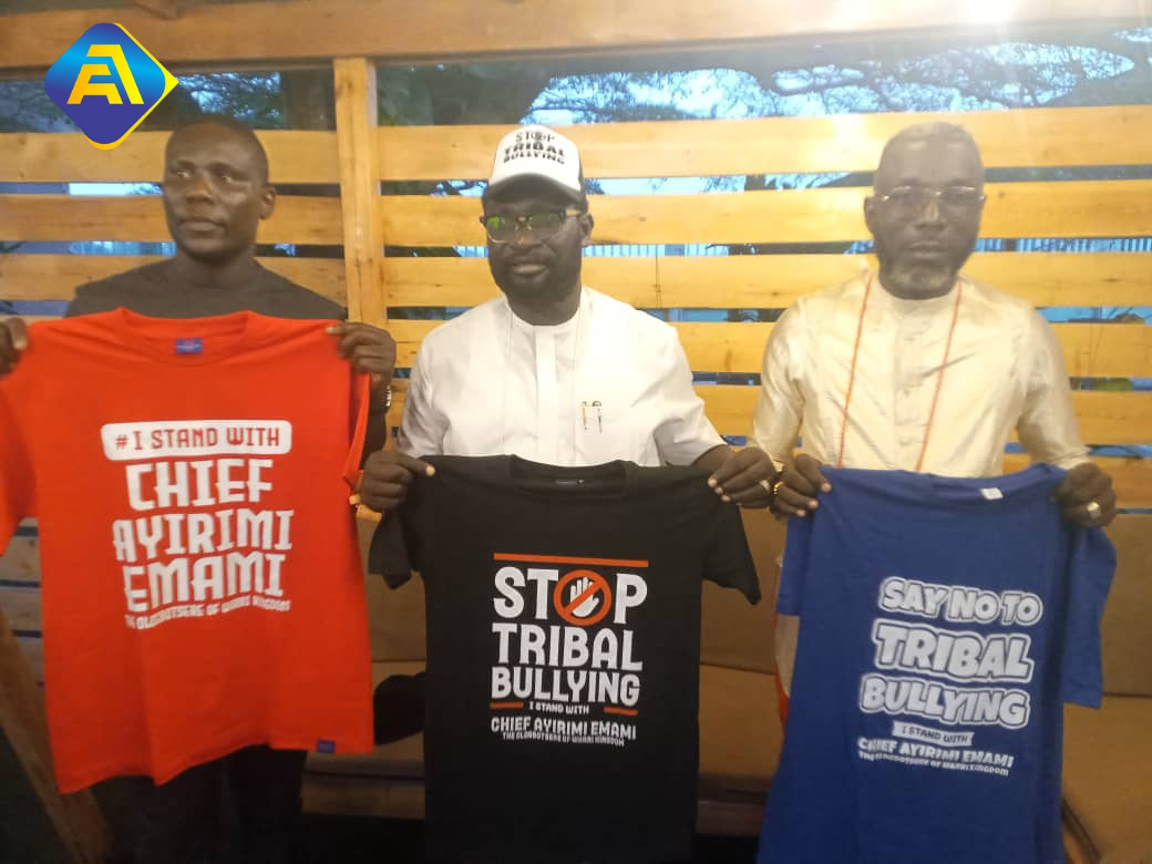 Itsekiri group explains presentation of  " Stop Tribal Bullying" T Shirts to Chief Ayirimi Emami