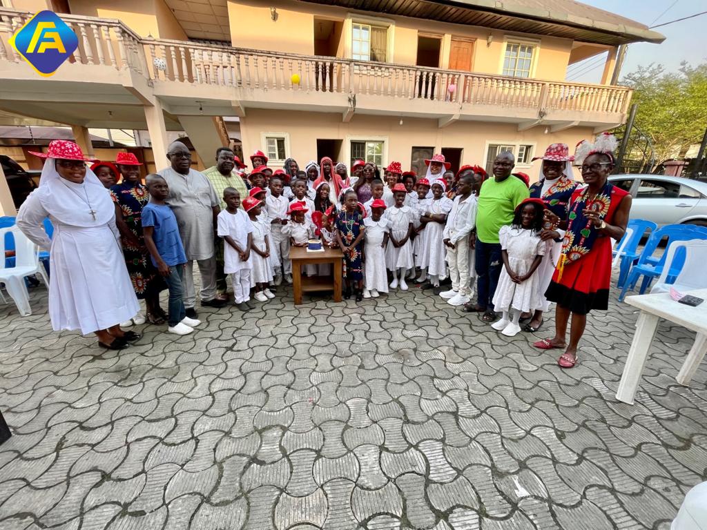 Lizzy Efejuku hosts Christmas Carol for HCA children in Warri