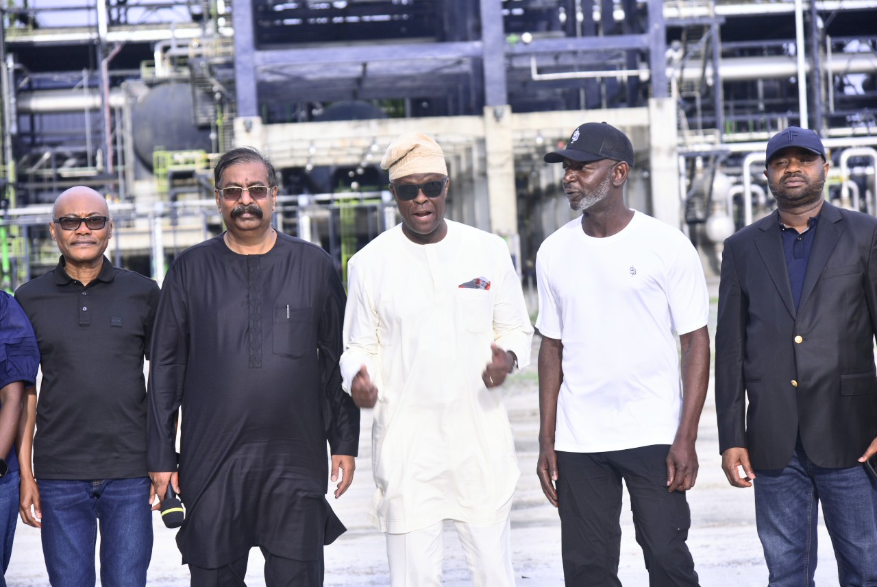 Lifting of Petrol from Dangote Refinery Marks Return to Industrialisation, Local Refining – FG