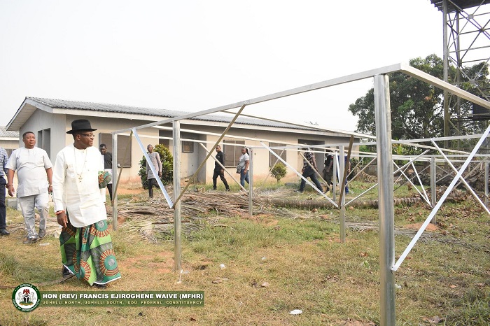 I facilitated Solar Powered System for Ekakpamre Health Center – Waive